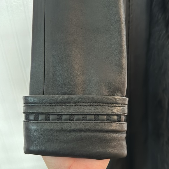 Walden Genuine Leather, Floor Length Leather Jacket w/Fur collar - Picture 4 of 9